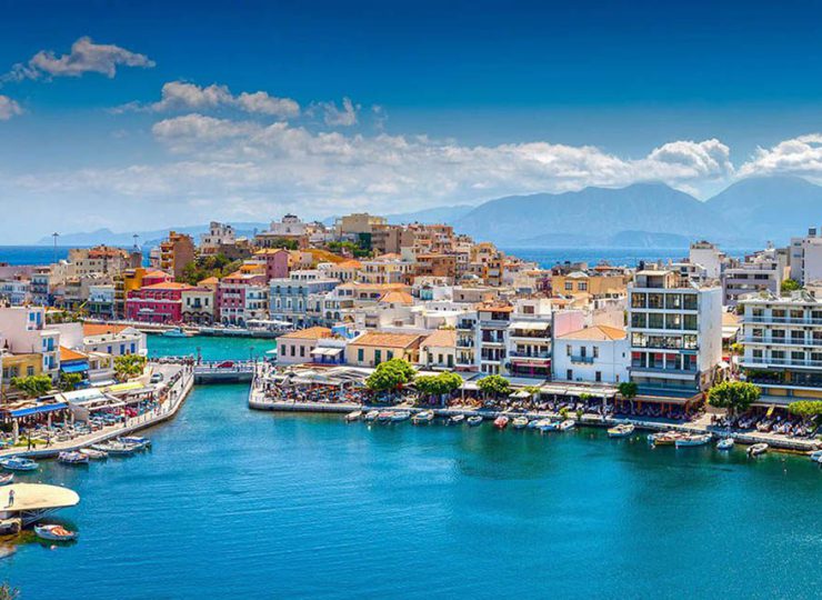 Agios Nikolaos town on Crete Agios Nikolaos town on Crete