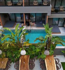 Quelles sont les chambres d'hôtel avec accès direct à la piscine ? 72 Que sont les chambres d'hôtel avec accès direct à la piscine ?